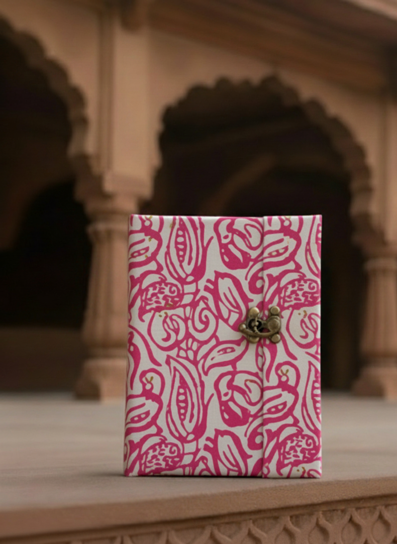 (Preorder) Lock Dairy Pink