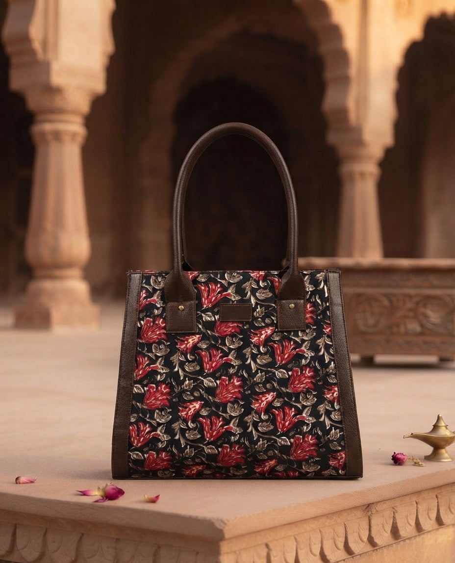 (Preorder) Hand Bag Black and Red